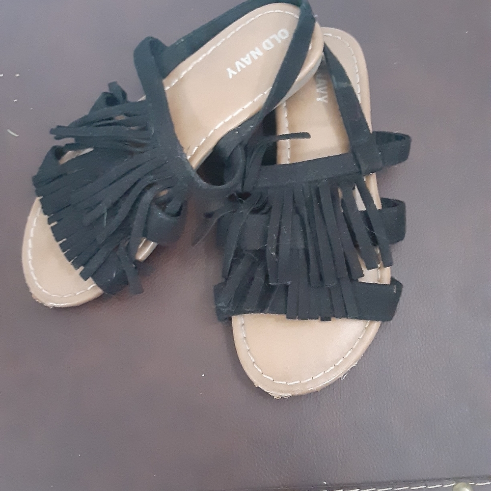 Black sandles